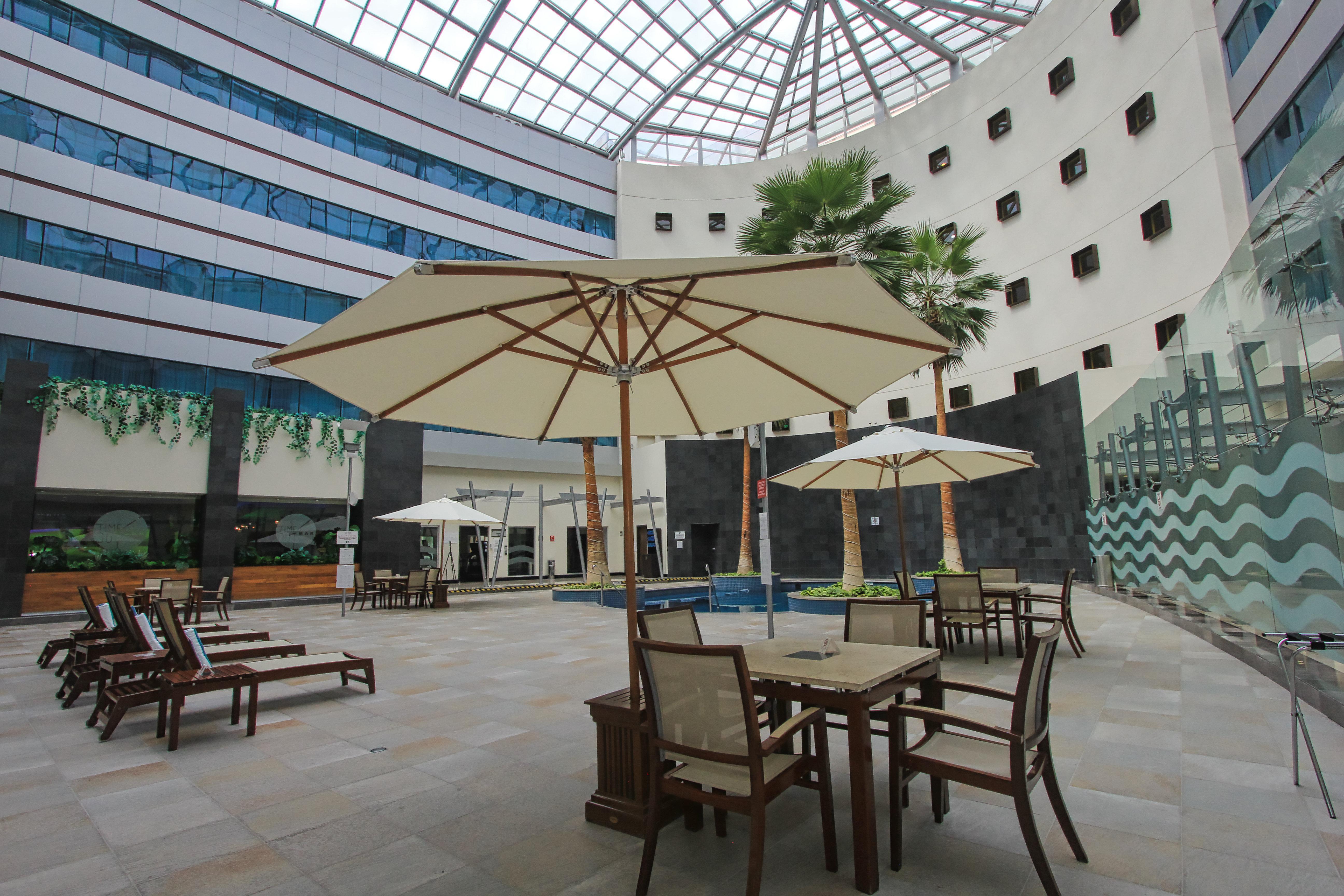 Hotel Crowne Plaza Leon By Ihg Exterior foto